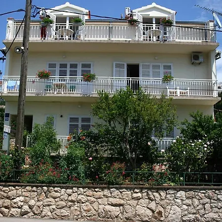 Apartment By The Sea Tisno, Murter - 5141 *